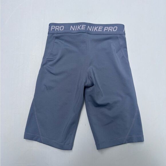 Nike Pro Shorts Size Youth Size Medium - Picture 2 of 3